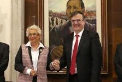 Sánchez Cordero y Ebrard se bajan del ring