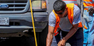 Inician labores de bacheo en el Centro de Xalapa