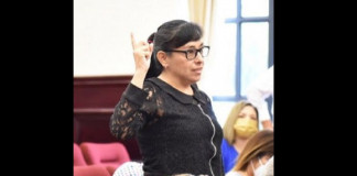 Identifican como falsa empleada la mujer enviada para atacar a Ricardo Ahued.