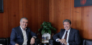 Analizan agenda económica Ricardo Monreal y Francisco Cervantes, del CCE