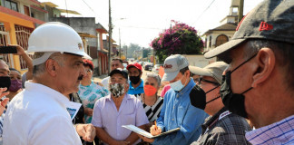 Así reciben a Ricardo Ahued en la colonias que visita #Xalapa.