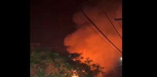 Reportan incendio de local comercial en Teocelo