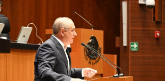 Contratación de médicos cubanos es un engaño para financiar a ese régimen: Julen Rementería