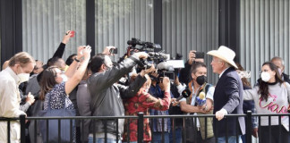 Como un acto cobarde y malvado califica Ken Salazar el crimen de las periodistas en Veracruz