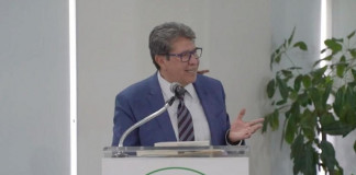 Ricardo Monreal narra la historia del Senado a 200 años de la Cámara Alta