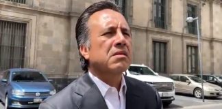 Cuitláhuac García acude a Palacio Nacional mostrando austeridad franciscana