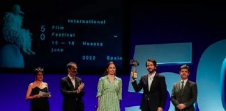 Recibe Diego Luna galardón Ciudad de Huesca-Carlos Saura