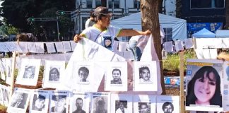 Dan bienvenida al Ahuehuete “Guardián de las y los desaparecidos”.