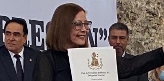 Agradecimiento al Club de Periodistas y Xalaperiodistas por los reconocimientos #PrensaLibre #BillieParkerNoticias