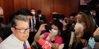 Pide Ricardo Monreal a aspirantes presidenciales respetar la ley