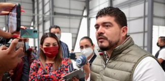 Zenyazen afirma que en Veracruz se avanza por la recuperación del rezago educativo