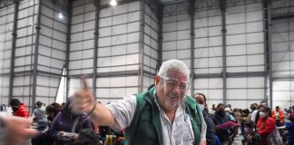 Vacunan a más de 30 mil menores en el primer día de operativos .