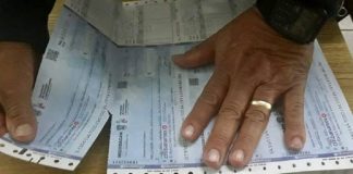 Los pagos a maestros muertos.