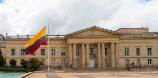 Colombia acusa “injerencia desobligante” de López Obrador y le exige respeto.