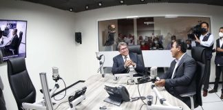 Ricardo Monreal inaugura “Radio Congreso”.