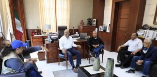 Ricardo Ahued recibe a caricaturistas #Xalapa