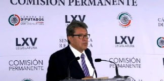 Monreal advierte actos anticipados de campaña en mitin de Morena de Toluca.