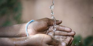 La nueva guerra del agua .