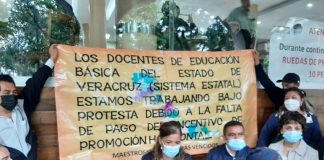 Docentes veracruzanos exigen pago de 7 meses de la PH 21