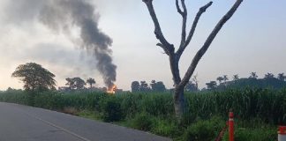 Dan por controlado el incendio en ducto de Pemex que dejó una persona muerta