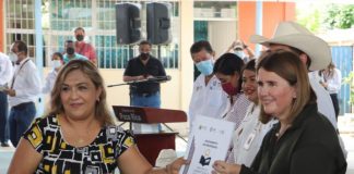 Entrega de escrituras a escuelas, justicia social para la niñez veracruzana: Cecilia Guevara