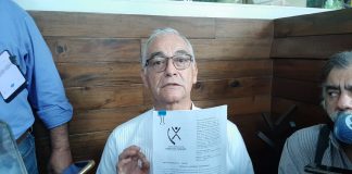 Acusan al gobernador de Veracruz de simular pago de deudas.