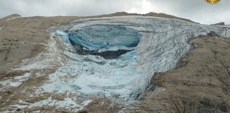En Italia un trozo de glaciar cae sobre excursionistas #Videos