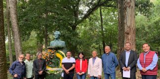 Se suma Gómez Cazarín a homenaje conmemorativo a Ernesto García Cabral .