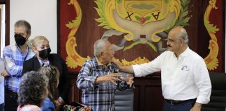 Alcalde Ricardo Ahued recibe a vecinos de la Unidad Fovissste