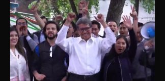 Jóvenes deben cumplir sus sueños, y ser solidarios con causas justas: Ricardo Monreal