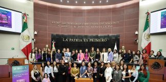 Presentan en el Senado de la República libro “Púrpura de las mujeres extraordinarias”