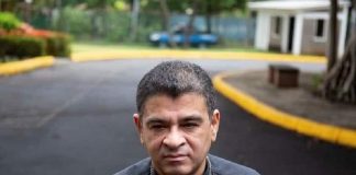 Policía irrumpe en casa episcopal y secuestra a Obispo en Nicaragua .