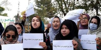Talibanes abren fuego para dispersar manifestación de mujeres en Kabul