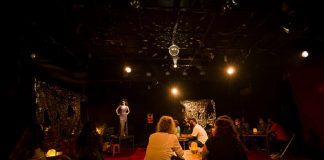 Orteuv regresa a los escenarios con Kassandra .