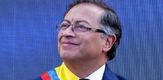 Presenta Petro paquete fiscal para que ricos paguen más impuestos