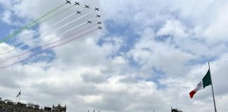 18,400 militares, 20% mujeres y 8 civiles, desfilaron este 16 de Septiembre.