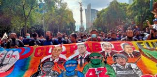 Mientras no haya pruebas de que están muertos, seguiremos en las calles: padres y madres de los 43