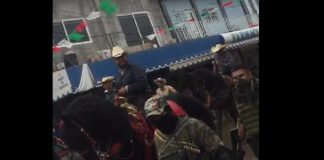 CJNG desfila en cabalgata con el pueblo en Guerrero .