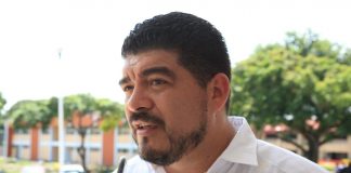 Córdoba en riesgo de perder 20 mdp para educación por desinterés de su alcalde Juan Flores.