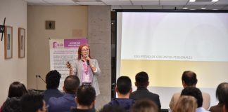 Se capacitan en el Congreso en protección de datos personales.