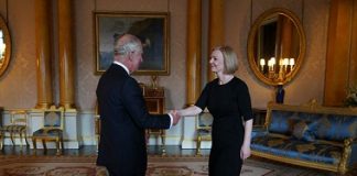 Carlos III se reúne con Liz Truss, Primera ministra de Reino Unido.