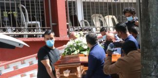 Dan el último adiós a Elizabeth Meza Rivera, maestra asesinada en Veracruz .