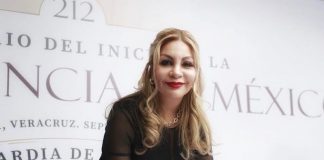 Magistrada Tania Celina Vásquez Muñoz en la Guardia de Honor . #Xalapa