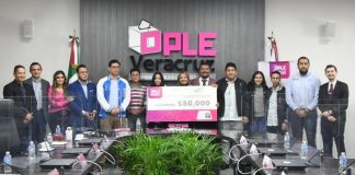 OPLE Veracruz entrega recurso económico para desarrollo del prototipo de Urna Electrónica a UTCV