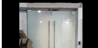 Empresa encadenó la puerta de salida a su personal durante sismo 19 de septiembre. Ex Trabajadora acusa violencia laboral