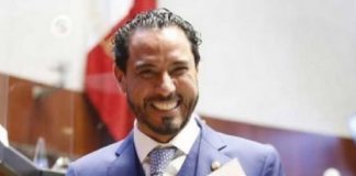 El país que construye la “4t” .