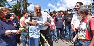 Atiende Ricardo Ahued bloqueo en avenida Bolivia .