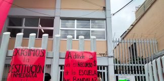 Exigen la destitución del director Lozano Bandala con toma de Escuela de Bachilleres Veracruz .