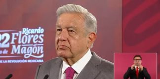 AMLO atribuye a agua contaminada la intoxicación masiva de menores en Chiapas .