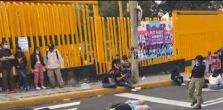 Protestas en CCH Sur por alumna que denunció violencia sexual en baños del plantel